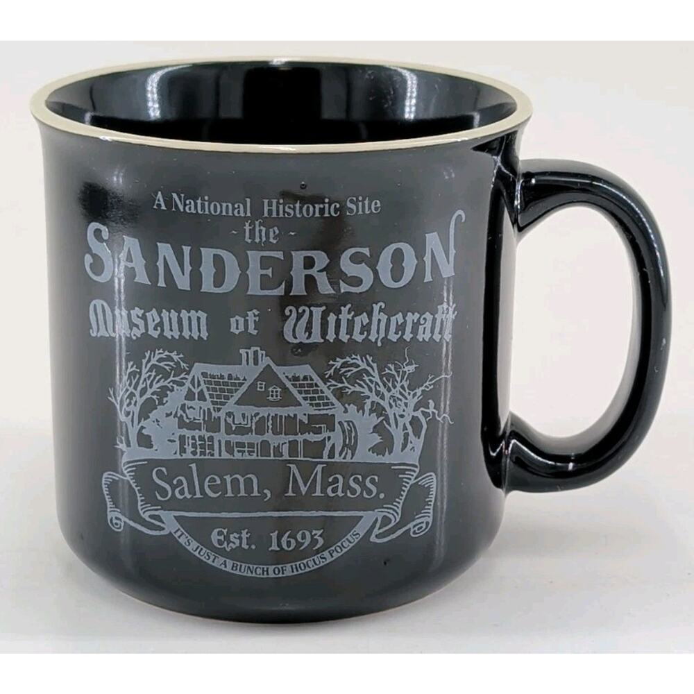 Disney Hocus Pocus Sanderson Museum of Witchcraft Salem Mass 20oz Coffee Mug